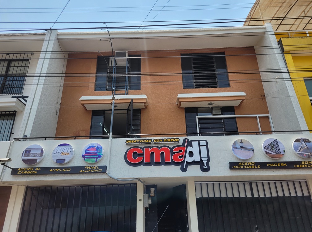 Fachada Cmadi